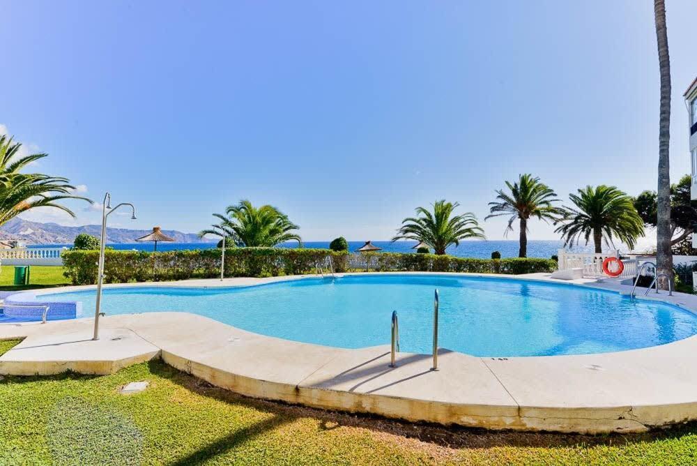 Las Palmeras Nerja Exteriér fotografie